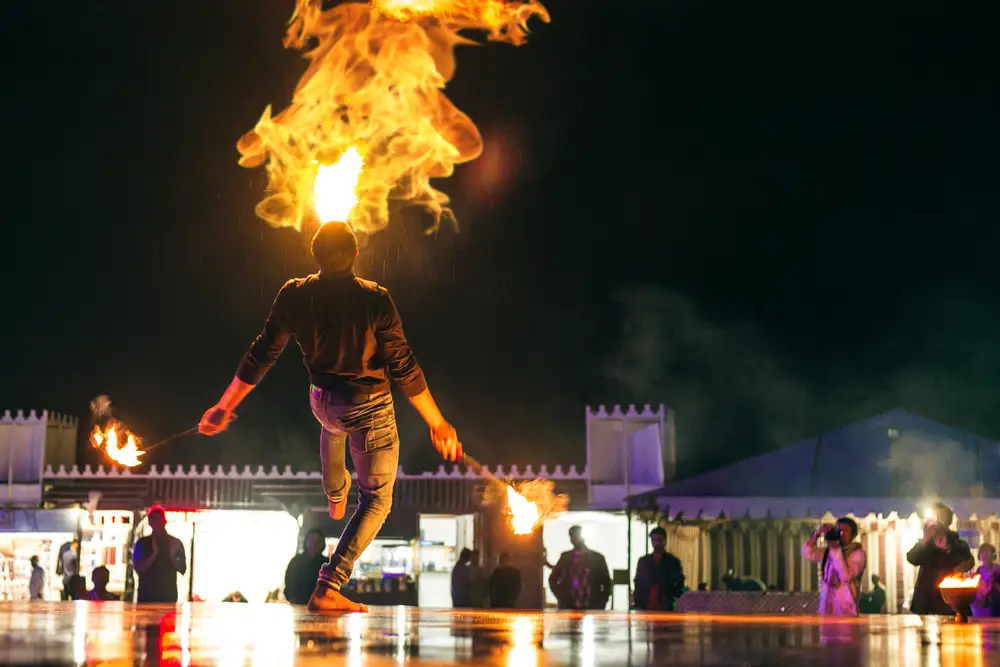 Live Entertainment Shows: Fire Show, Belly Dance, Tanoura Show